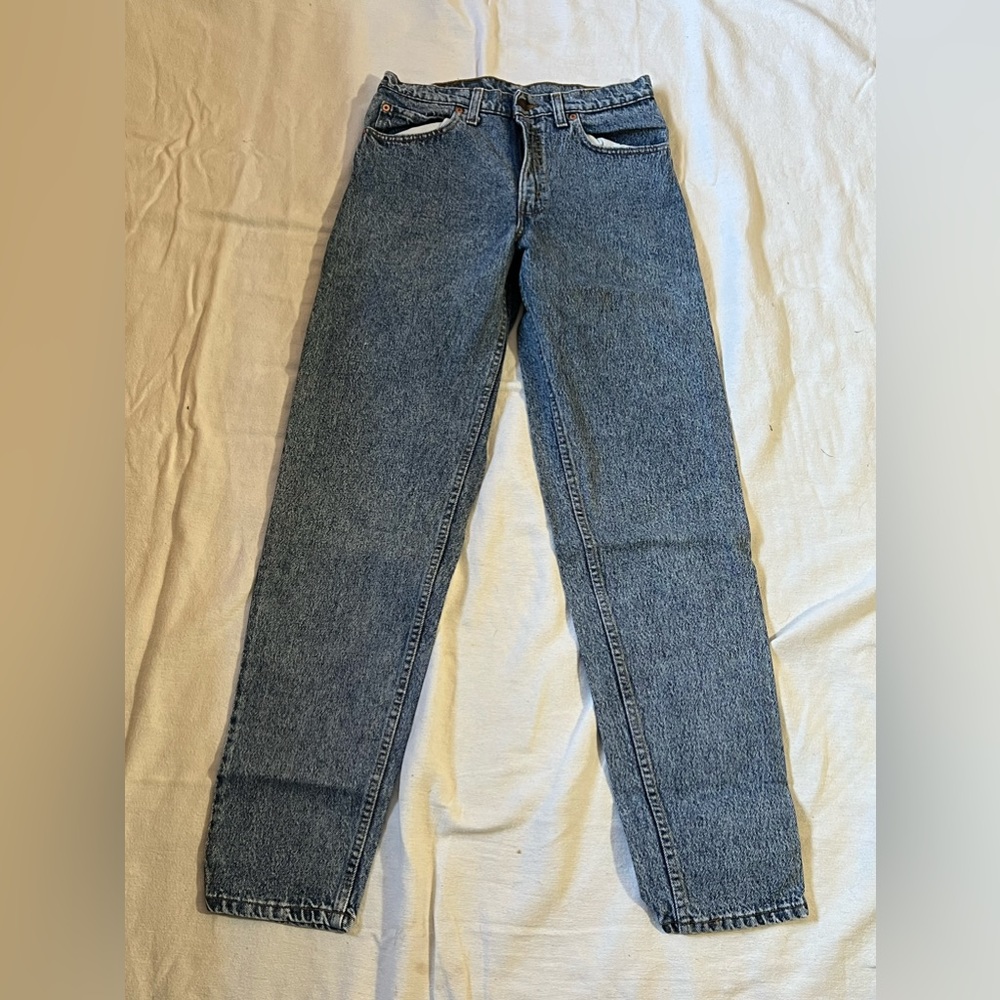 Vintage Levi’s 550 Acid Wash High Rise Relaxed fit with tapered leg - Mom Jeans - Picture 4 of 10